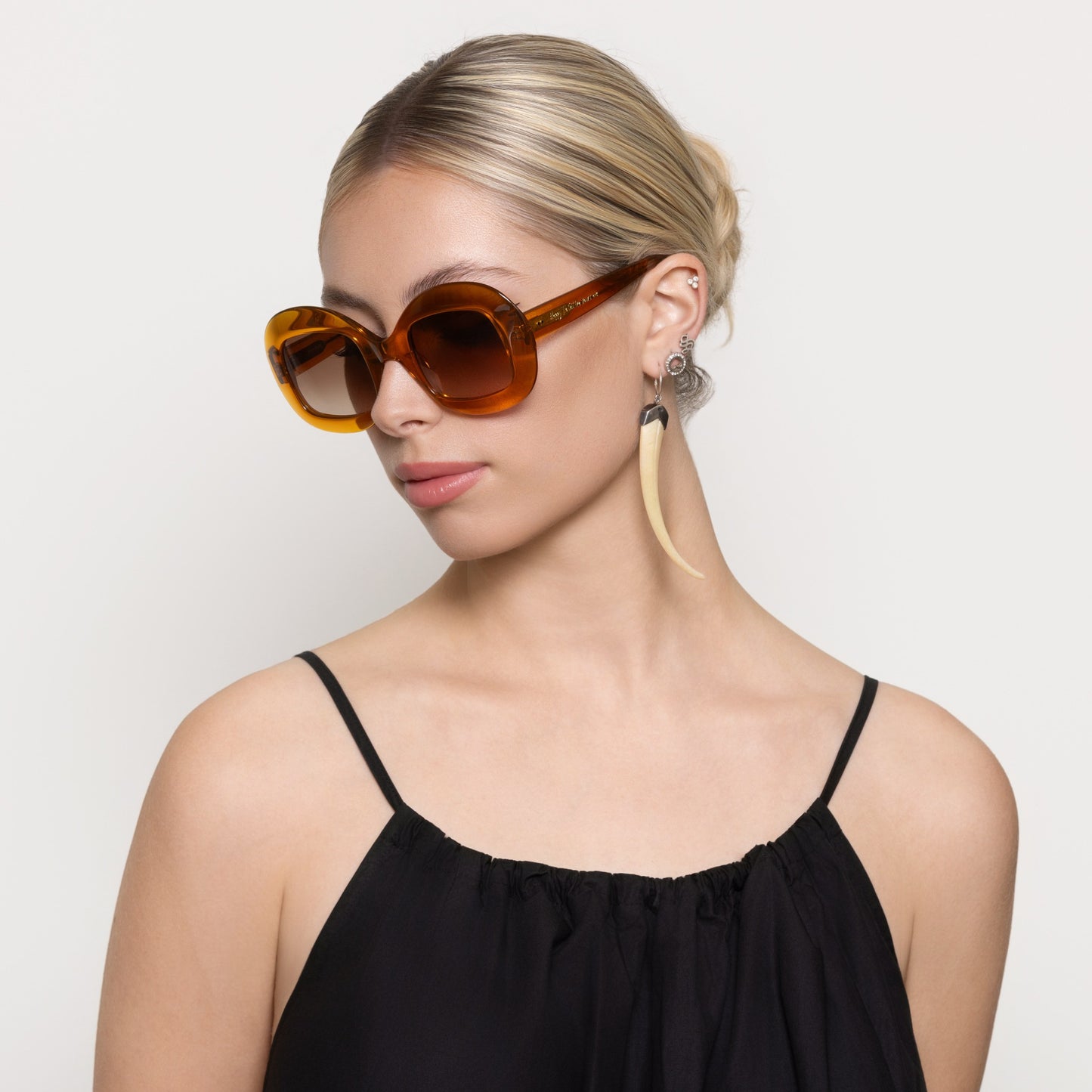 DISCERNMENT BURNT ORANGE