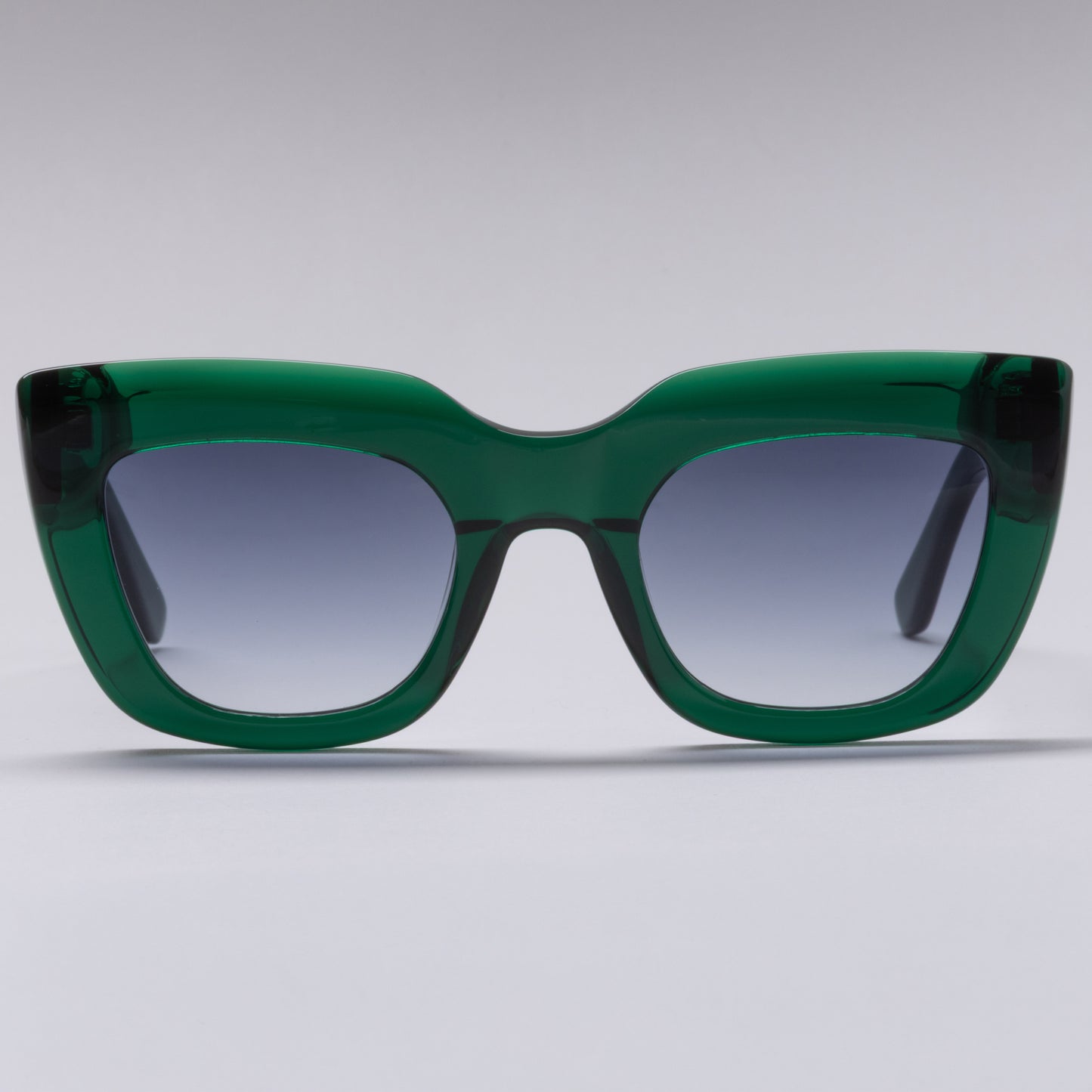 HARLOT WHORE EMERALD